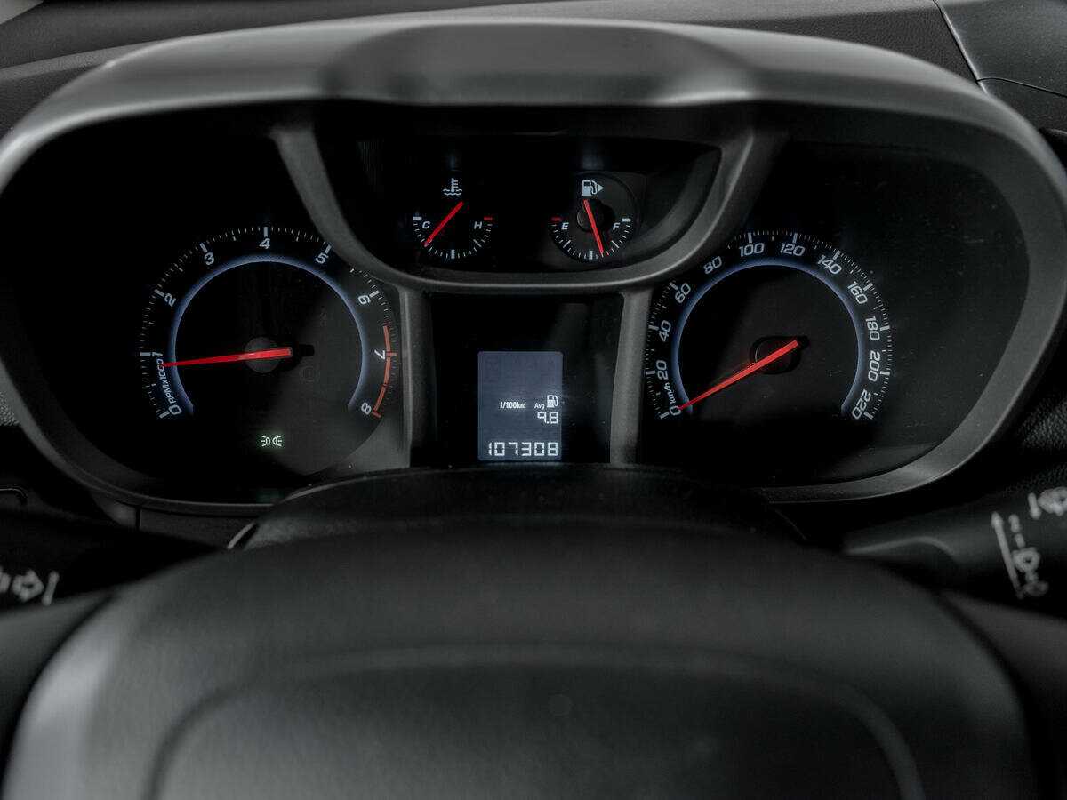 Купить Chevrolet Orlando с пробегом. Фото: #10