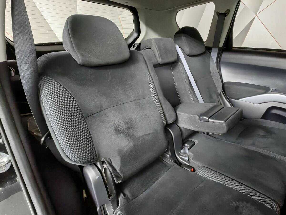Купить Mitsubishi Outlander с пробегом. Фото: #12