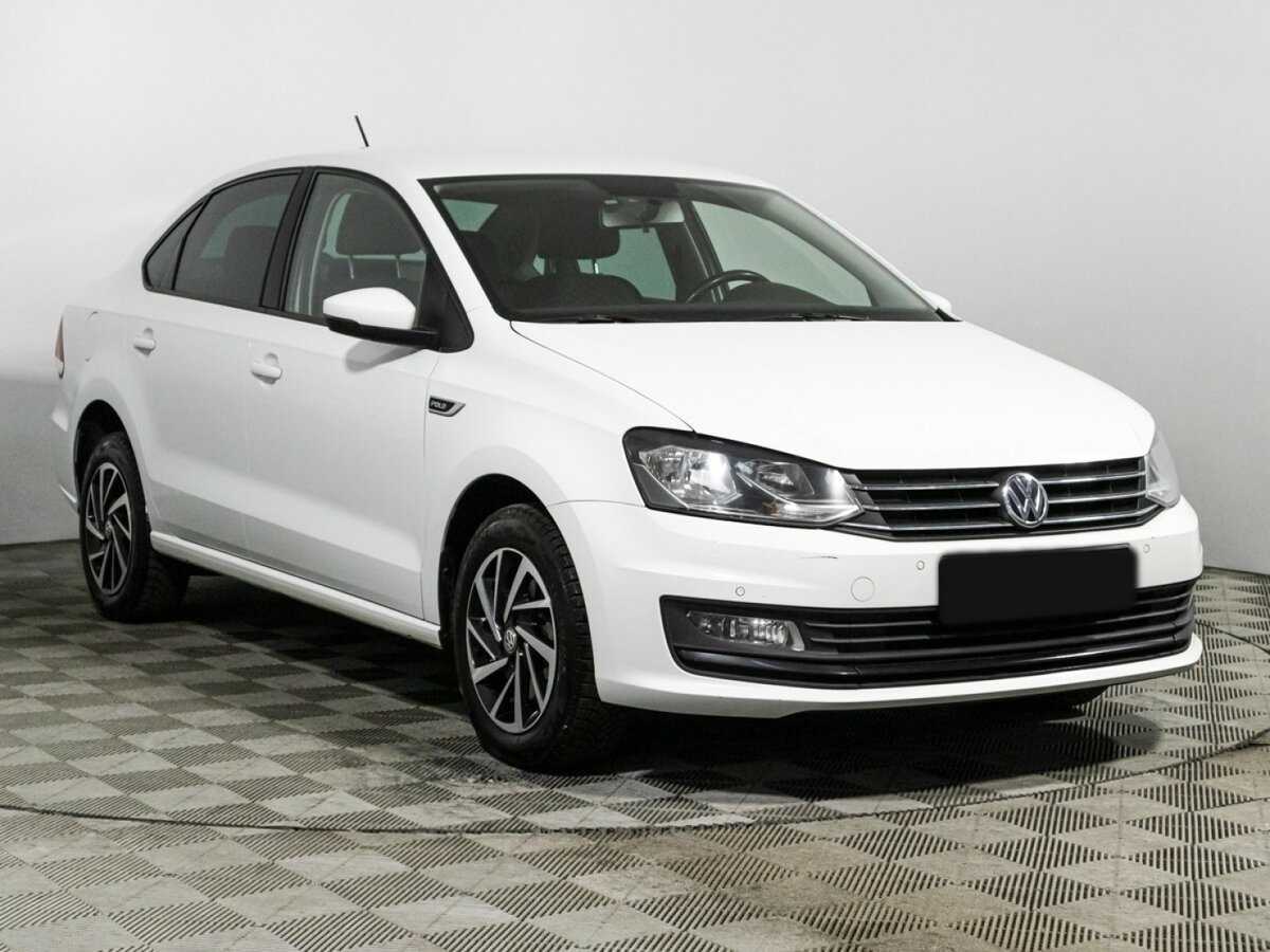 Купить Volkswagen Polo с пробегом. Фото: #2
