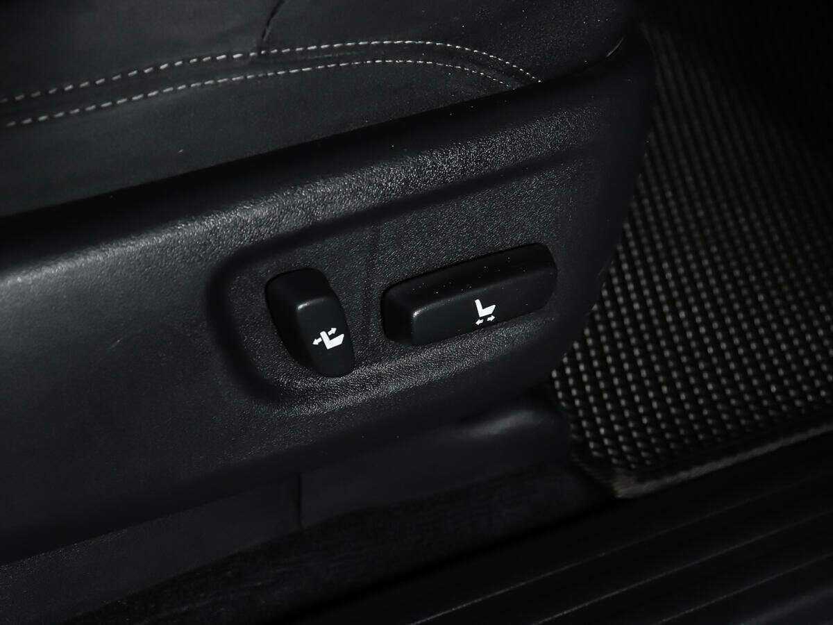 Купить Toyota Land Cruiser Prado с пробегом. Фото: #16