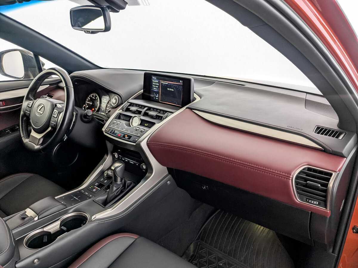 Купить Lexus NX с пробегом. Фото: #10