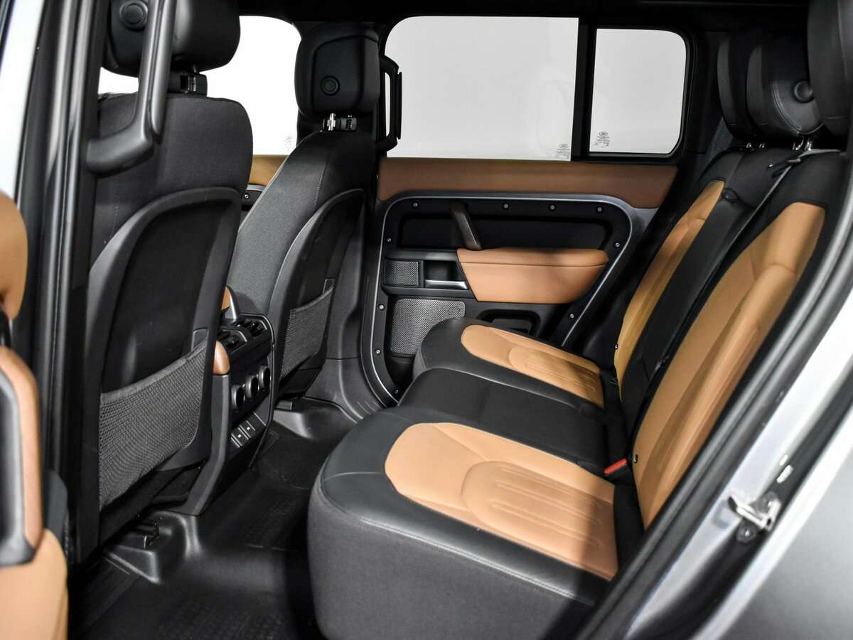 Купить Land Rover Defender с пробегом. Фото: #10