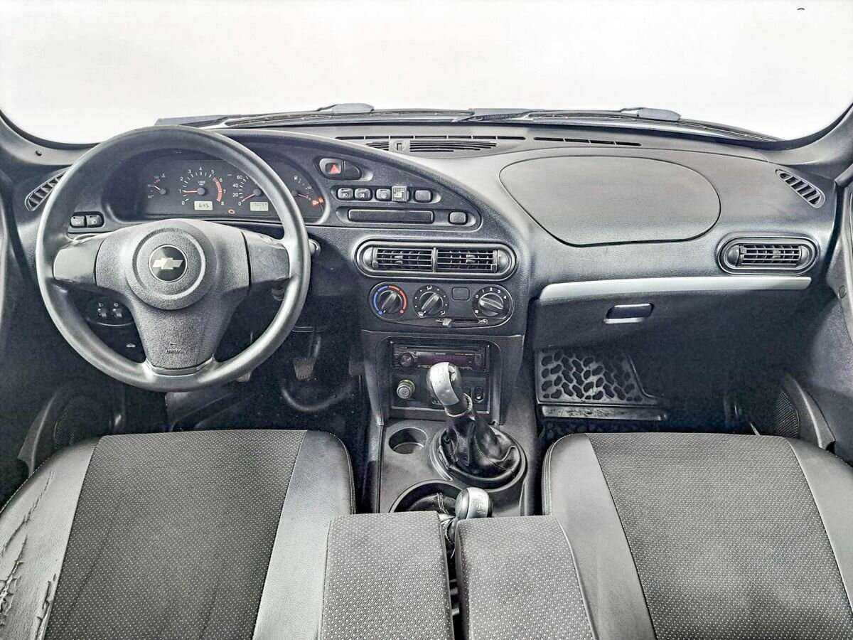 Купить Chevrolet Niva с пробегом. Фото: #11