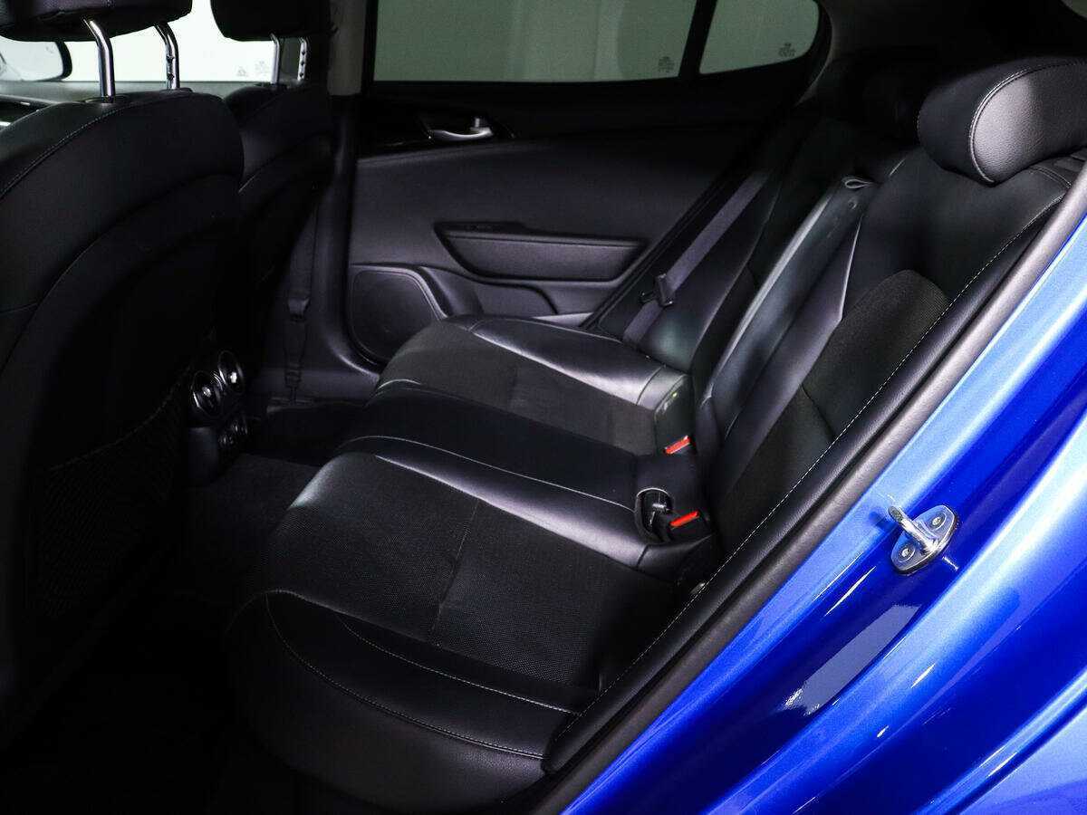 Купить Kia Stinger с пробегом. Фото: #7