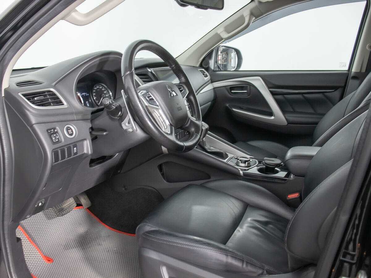 Купить Mitsubishi Pajero Sport с пробегом. Фото: #9