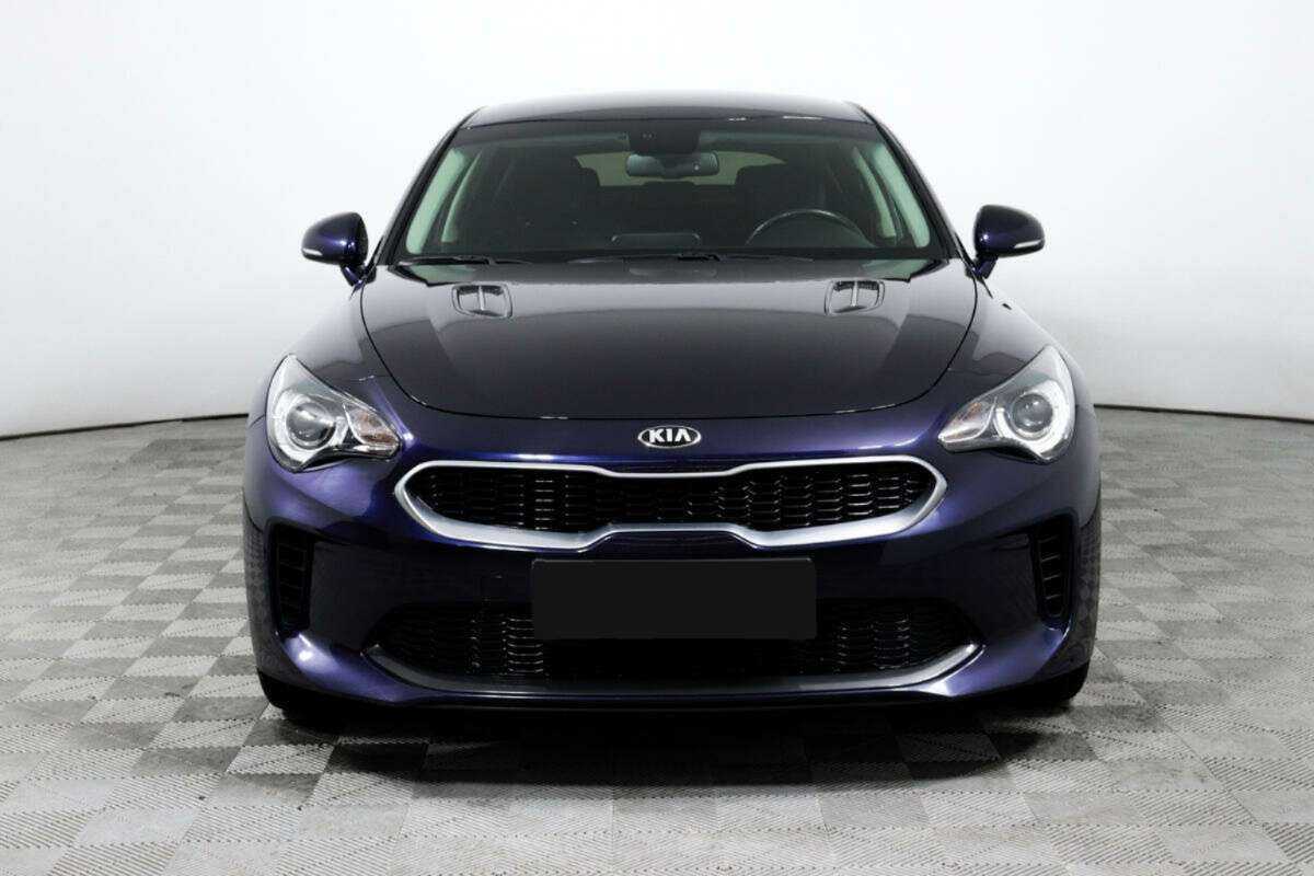 Купить Kia Stinger с пробегом. Фото: #1