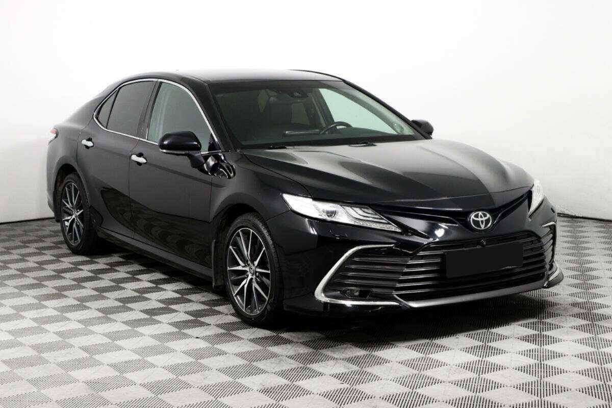 Купить Toyota Camry с пробегом. Фото: #2