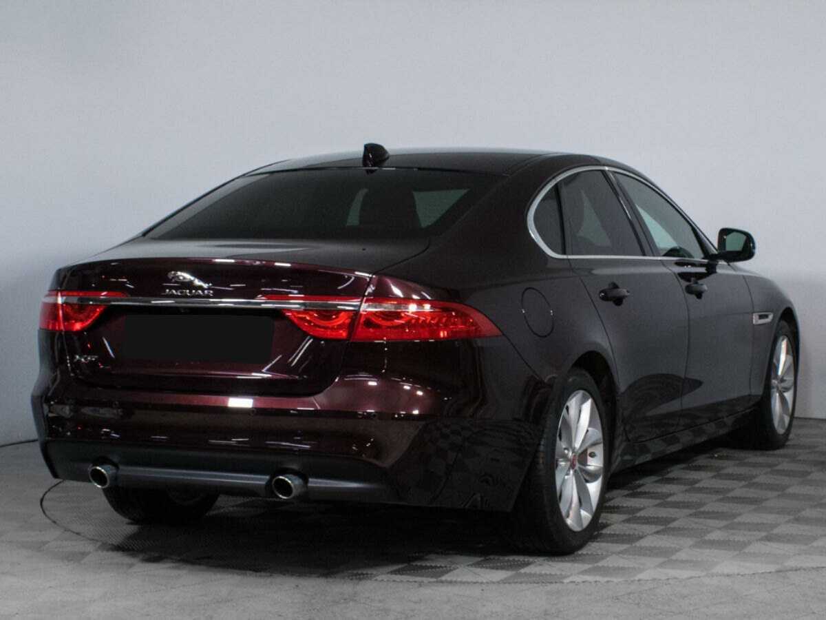 Купить Jaguar XF с пробегом. Фото: #4