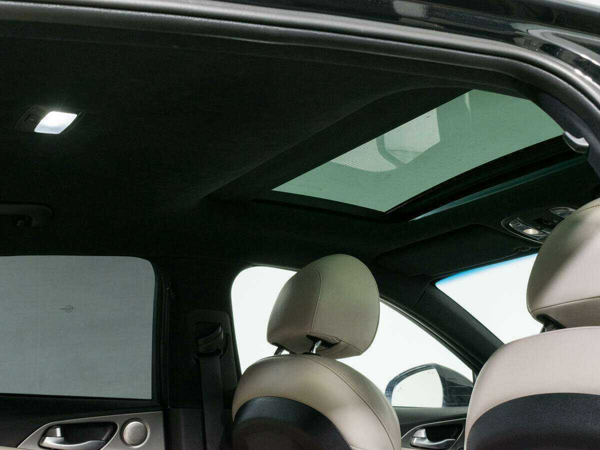 Купить Kia Stinger с пробегом. Фото: #11