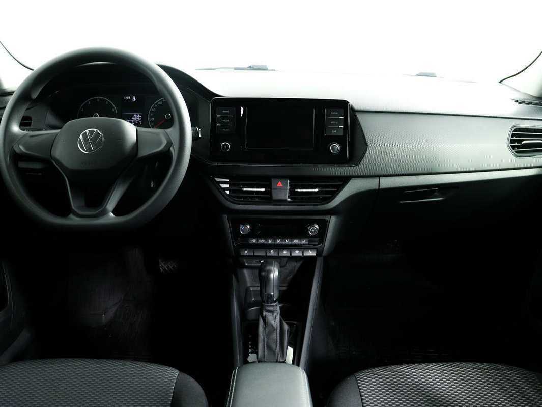 Купить Volkswagen Polo с пробегом. Фото: #10