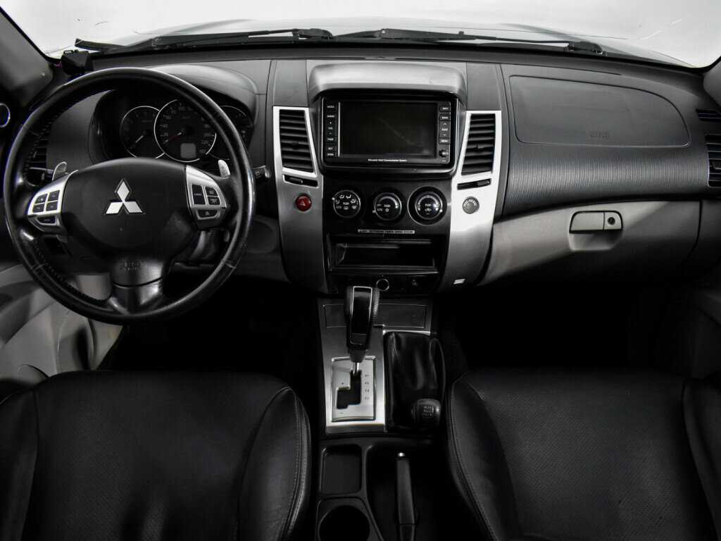 Купить Mitsubishi Pajero Sport с пробегом. Фото: #14