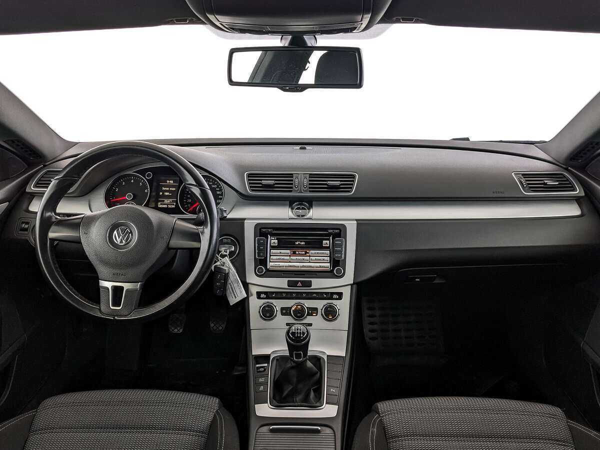 Купить Volkswagen Passat CC с пробегом. Фото: #9