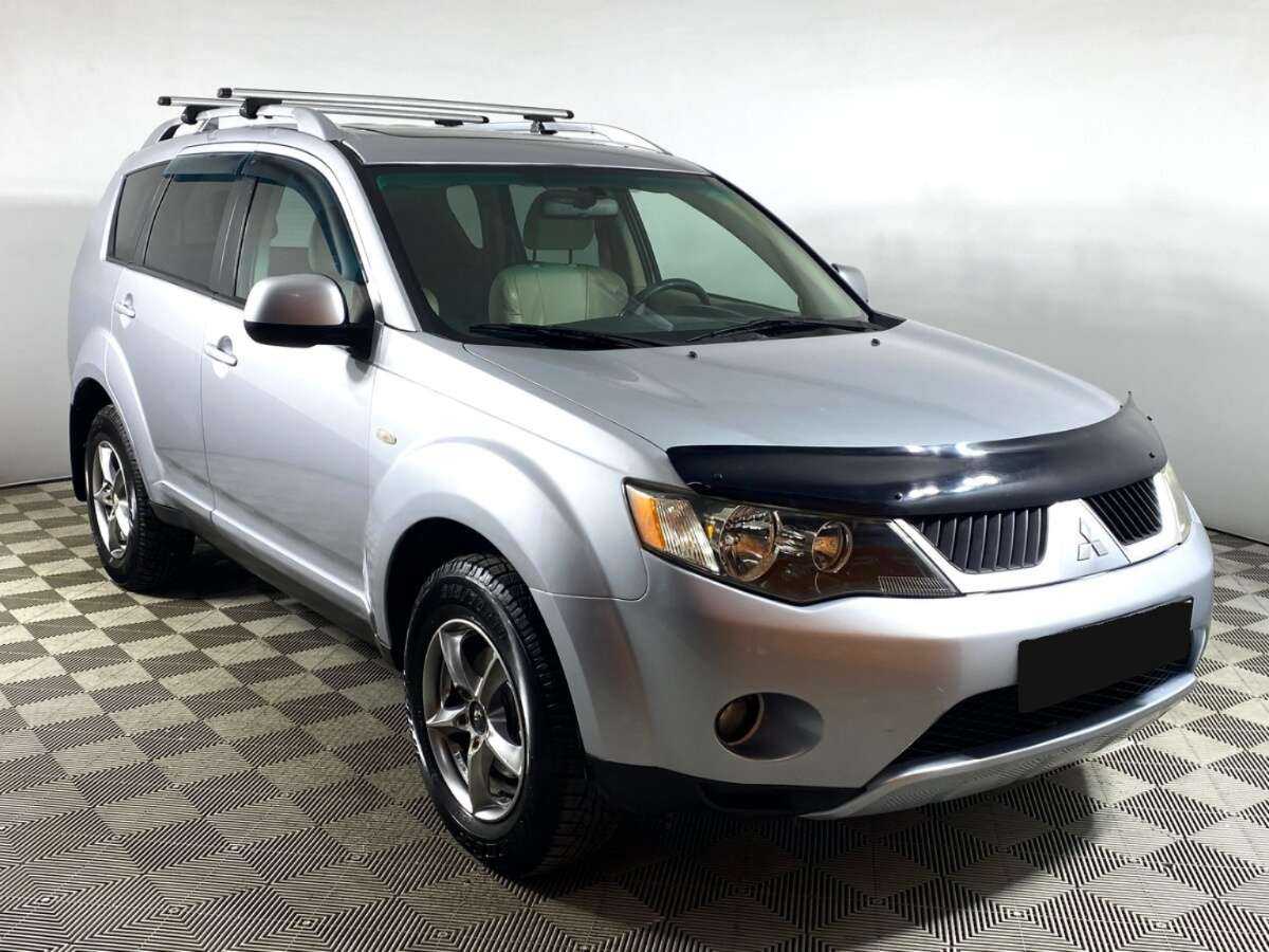 Купить Mitsubishi Outlander с пробегом. Фото: #1