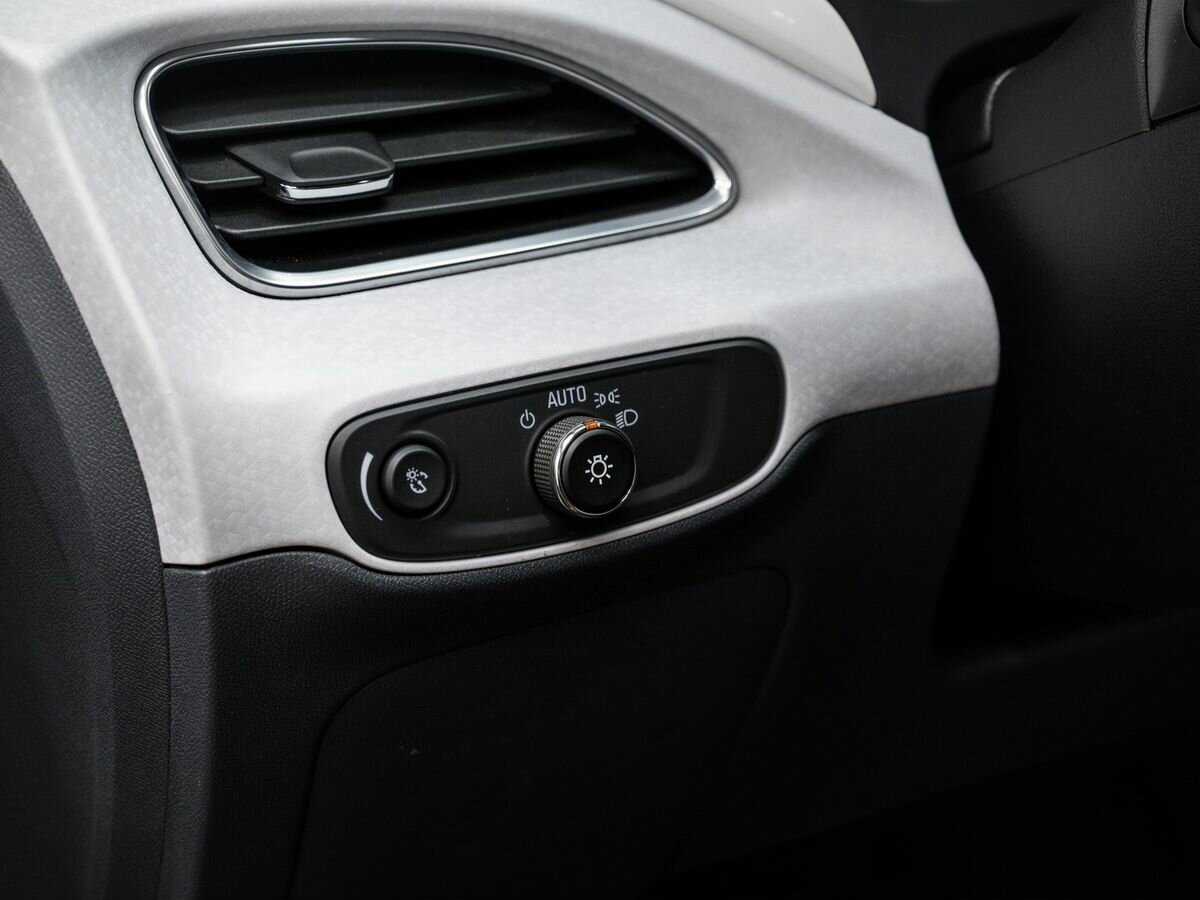 Купить Chevrolet Bolt с пробегом. Фото: #15