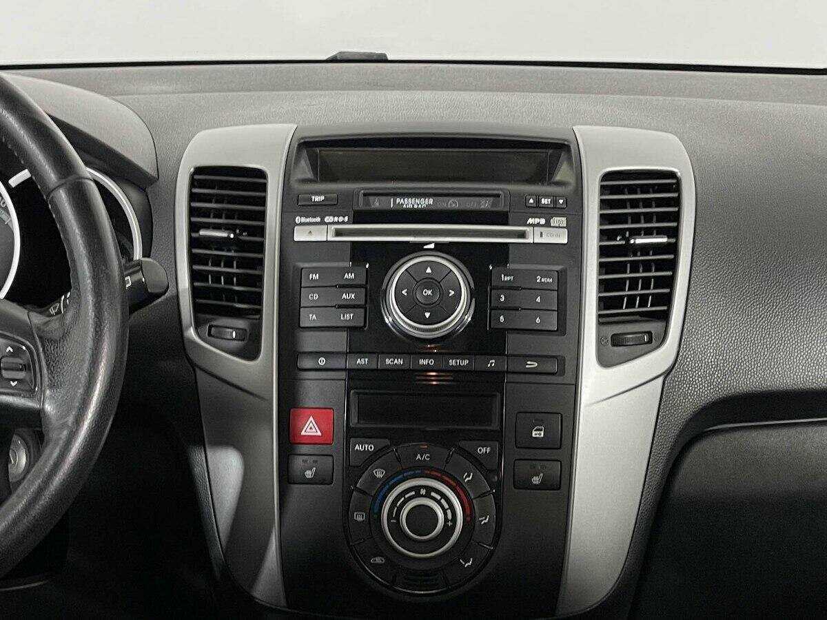 Купить Kia Venga с пробегом. Фото: #11