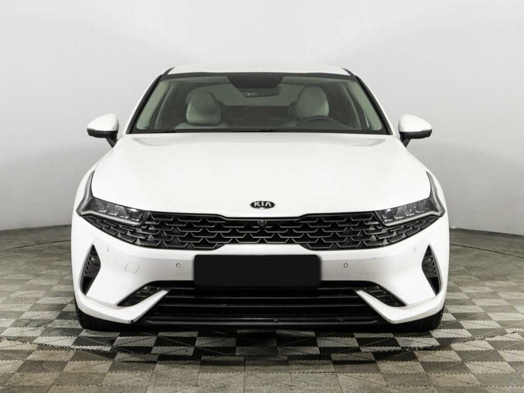Купить Kia K5 с пробегом. Фото: #1
