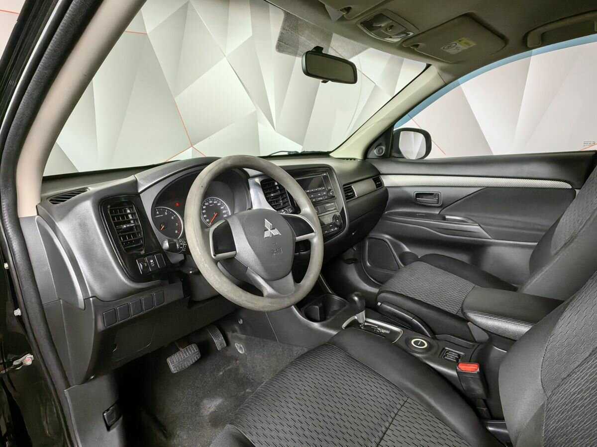 Купить Mitsubishi Outlander с пробегом. Фото: #13