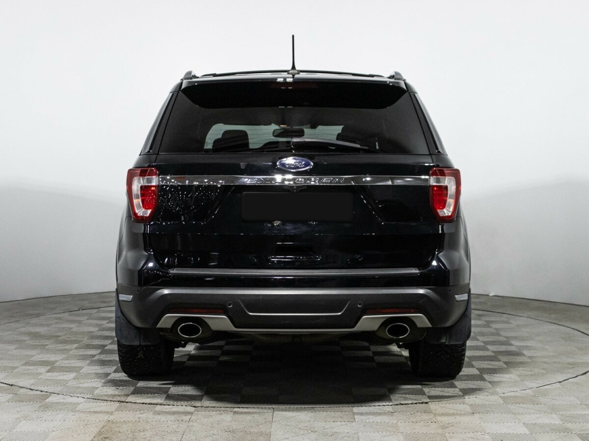 Купить Ford Explorer с пробегом. Фото: #4