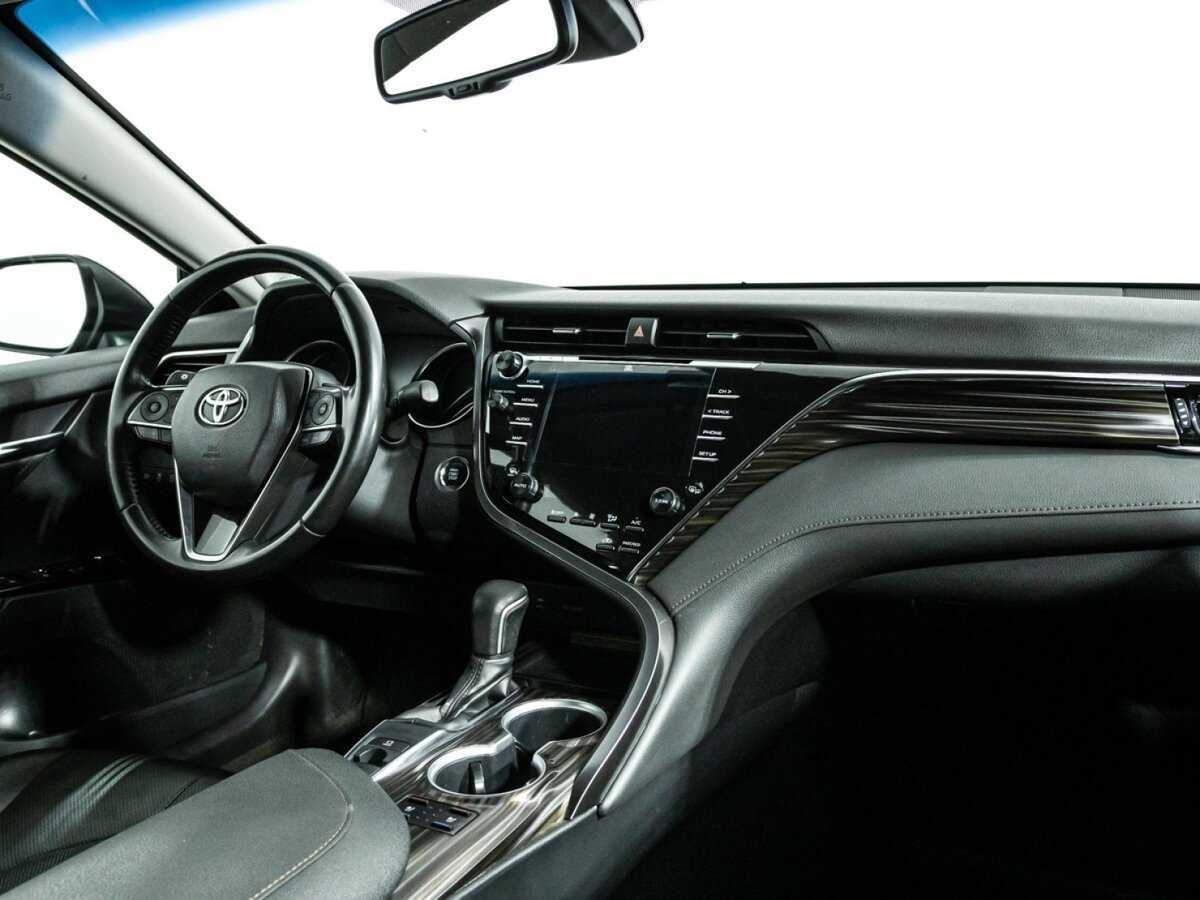 Купить Toyota Camry с пробегом. Фото: #8