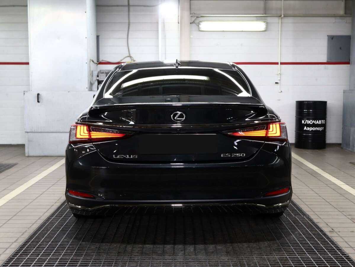 Купить Lexus ES с пробегом. Фото: #3