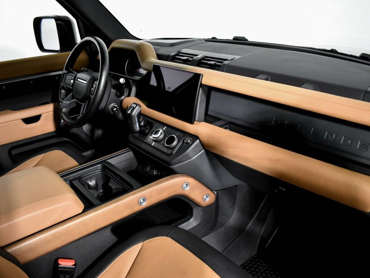 Купить Land Rover Defender с пробегом. Фото: #11