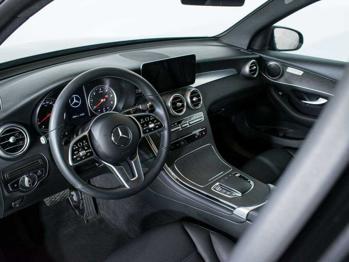 Купить Mercedes-Benz GLC с пробегом. Фото: #12