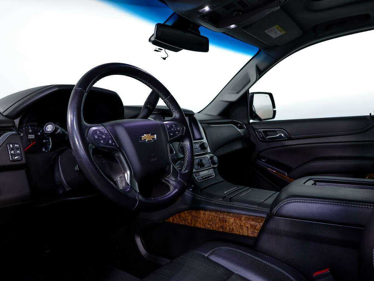 Купить Chevrolet Tahoe с пробегом. Фото: #11