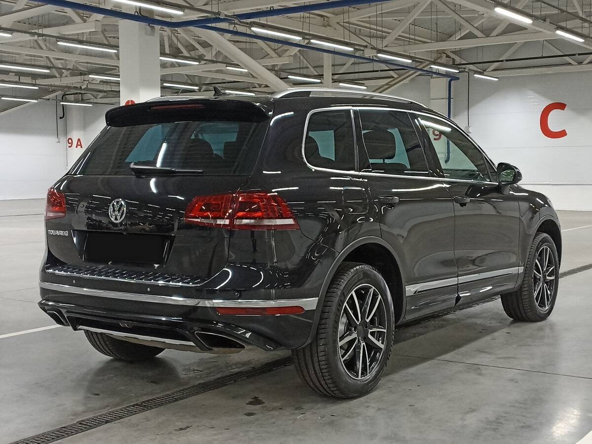 Купить Volkswagen Touareg с пробегом. Фото: #4