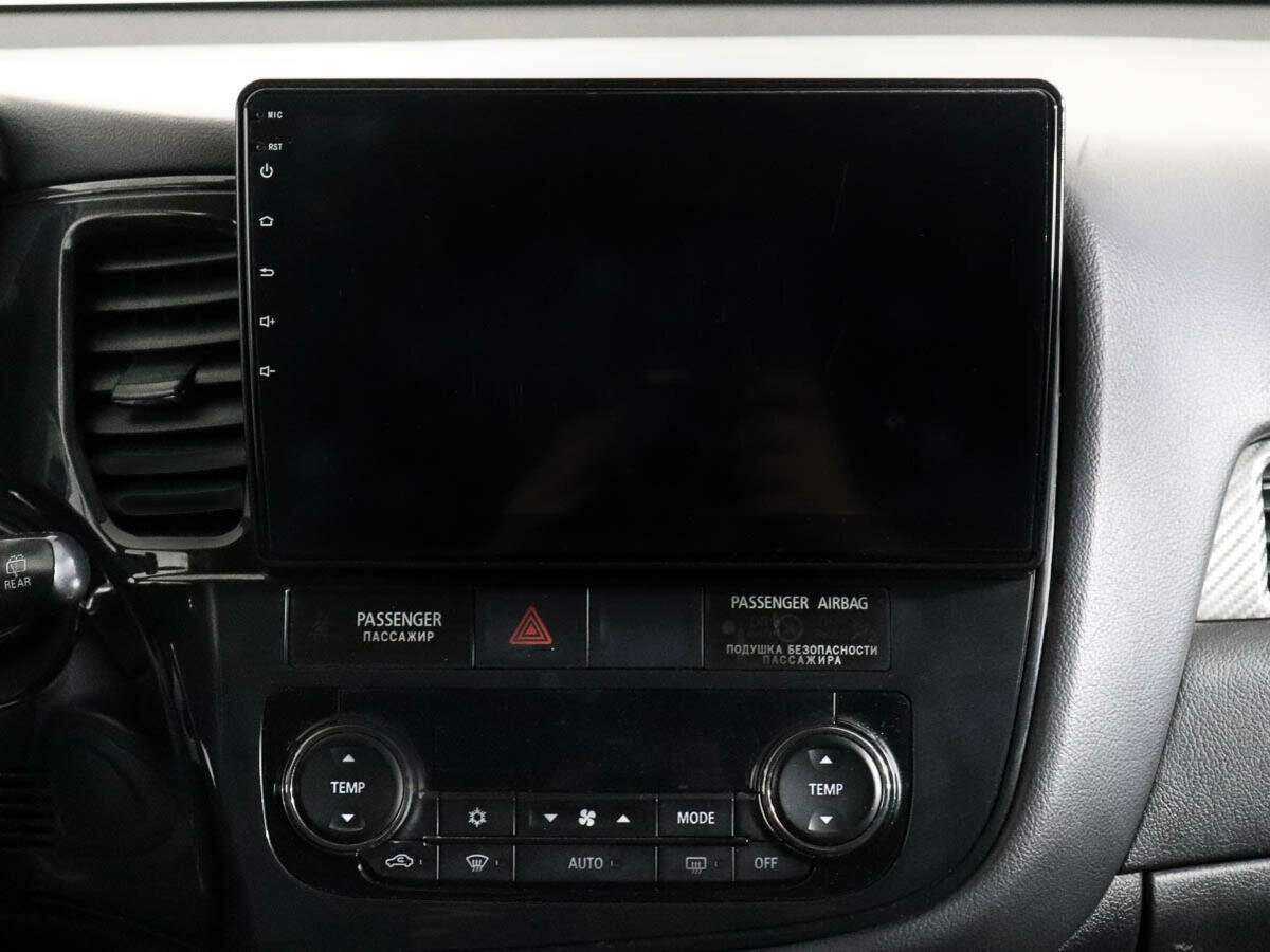Купить Mitsubishi Outlander с пробегом. Фото: #10