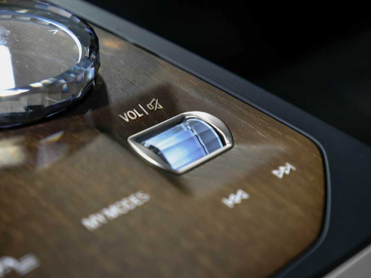 Купить BMW iX с пробегом. Фото: #26