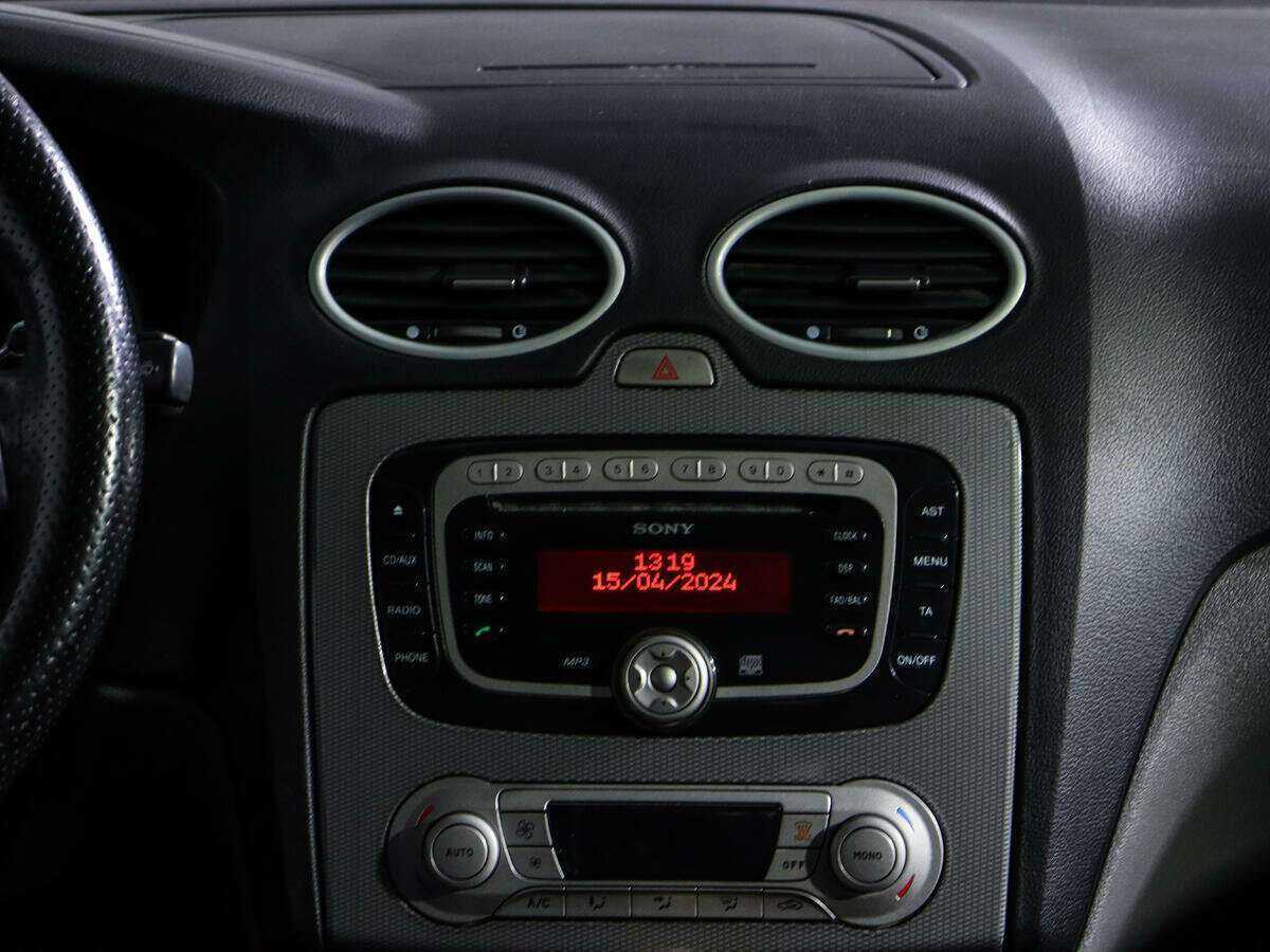 Купить Ford Focus с пробегом. Фото: #10