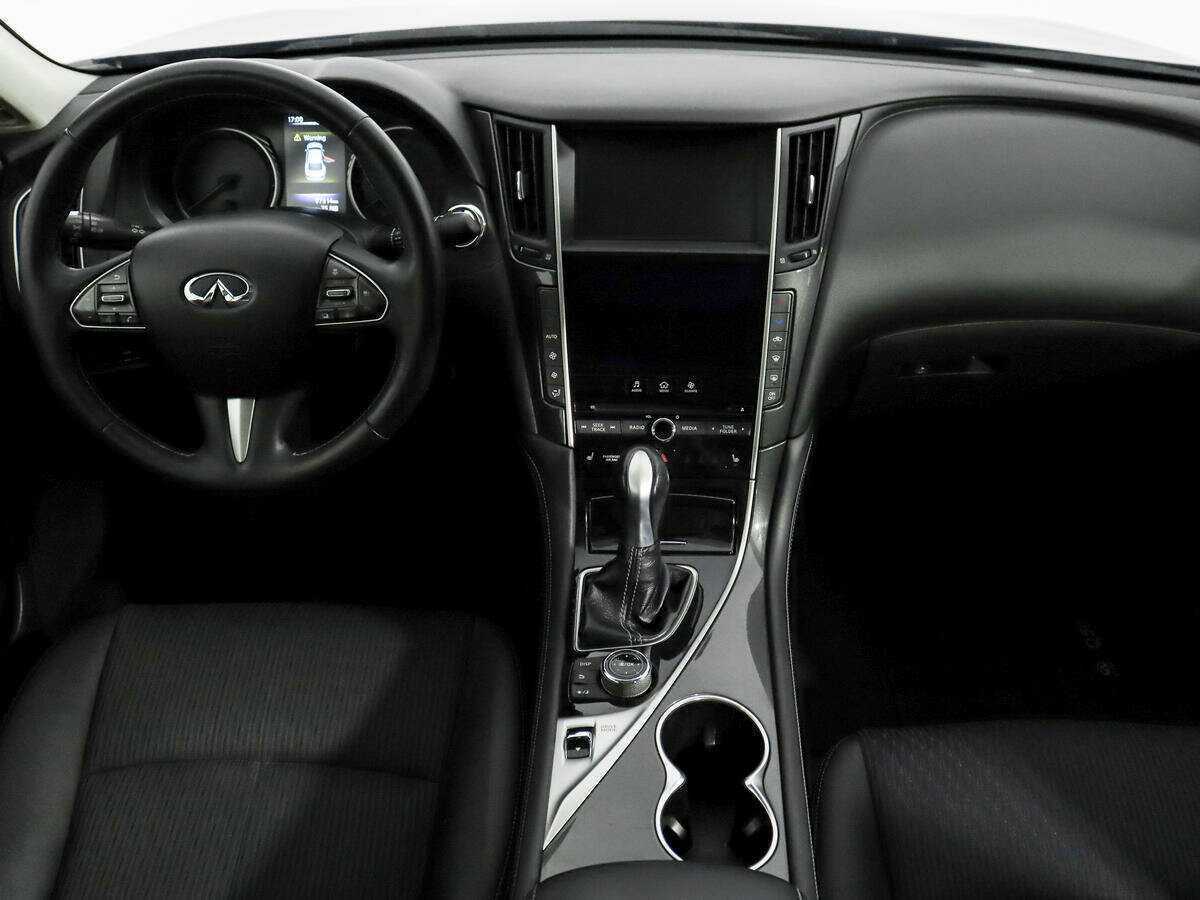 Купить Infiniti Q50 с пробегом. Фото: #13