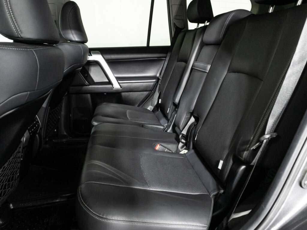 Купить Toyota Land Cruiser Prado с пробегом. Фото: #7