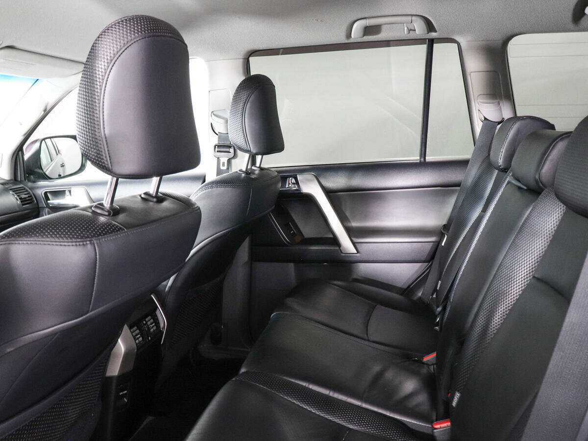Купить Toyota Land Cruiser Prado с пробегом. Фото: #7