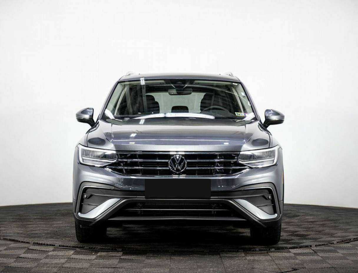 Купить Volkswagen Tiguan с пробегом. Фото: #2