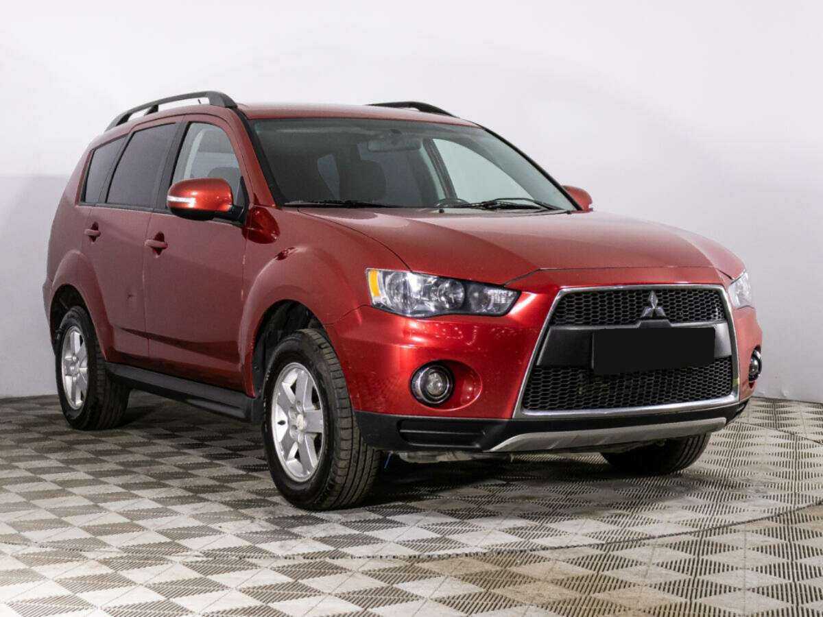 Купить Mitsubishi Outlander с пробегом. Фото: #2