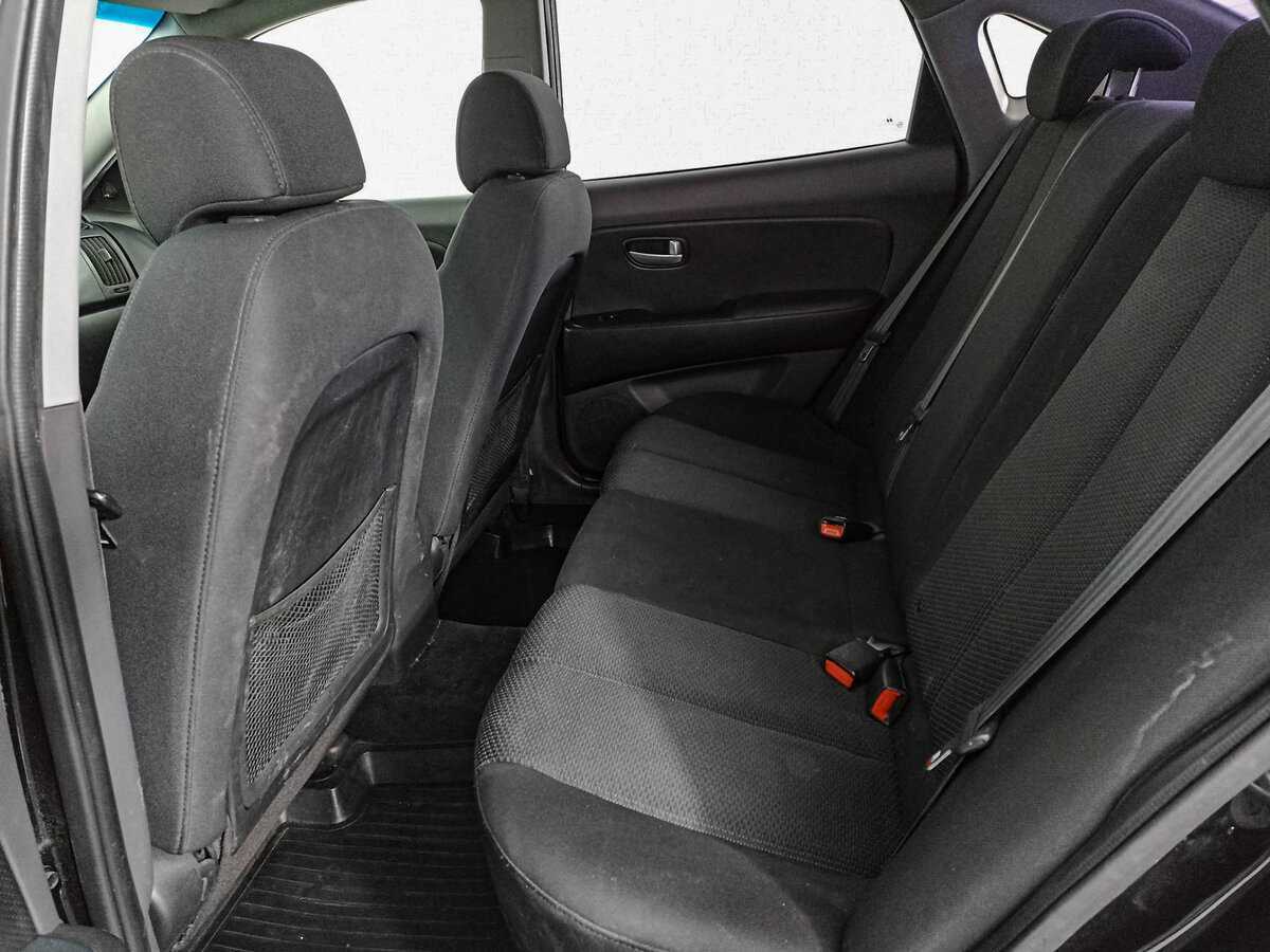 Купить Hyundai Elantra с пробегом. Фото: #11
