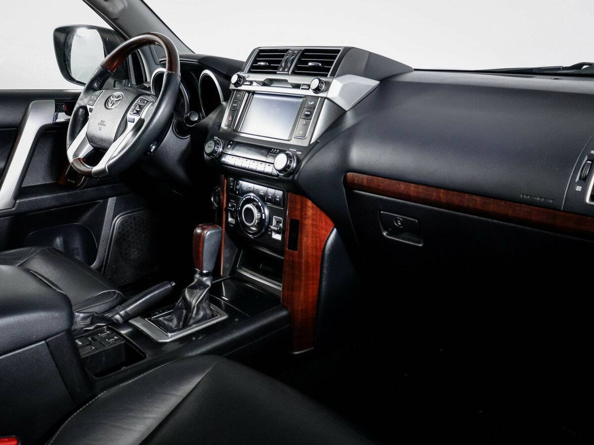 Купить Toyota Land Cruiser Prado с пробегом. Фото: #8
