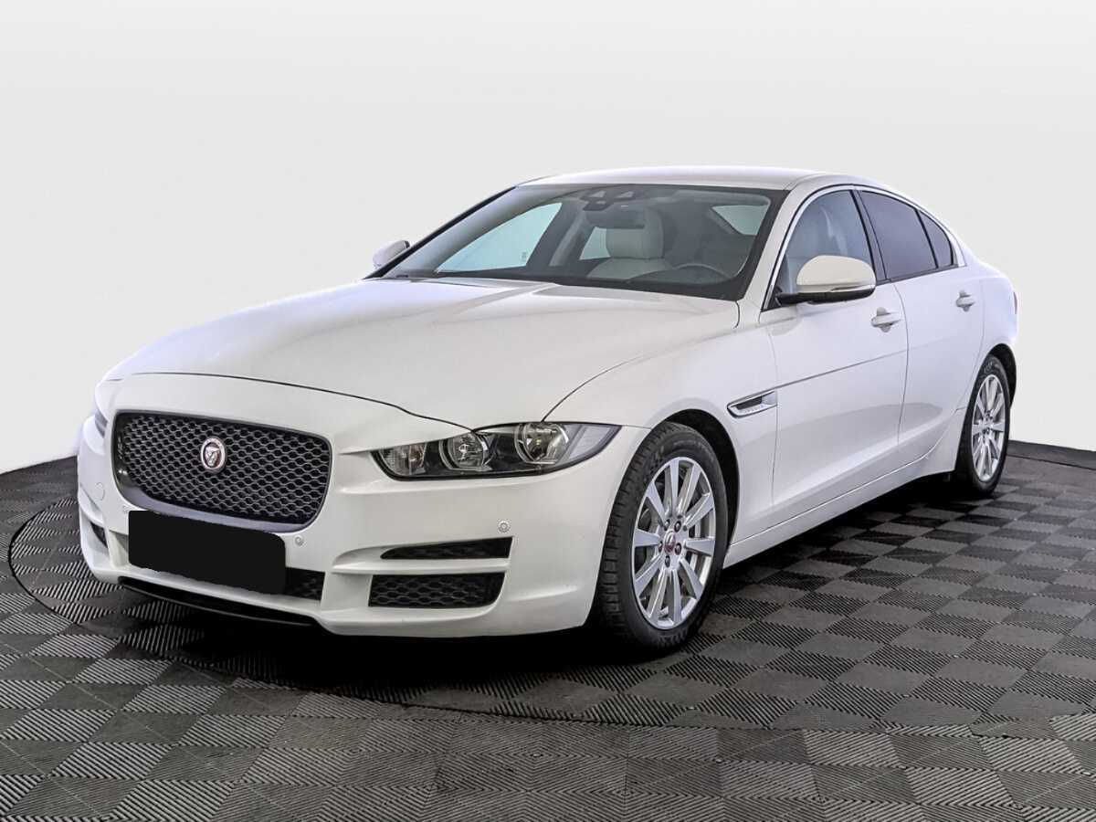 Купить Jaguar XE с пробегом. Фото: #0