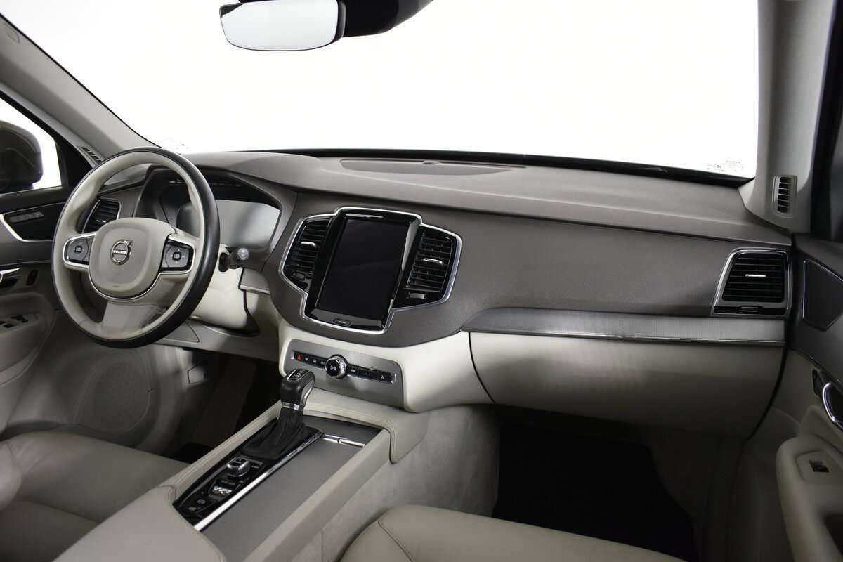 Купить Volvo XC90 с пробегом. Фото: #11