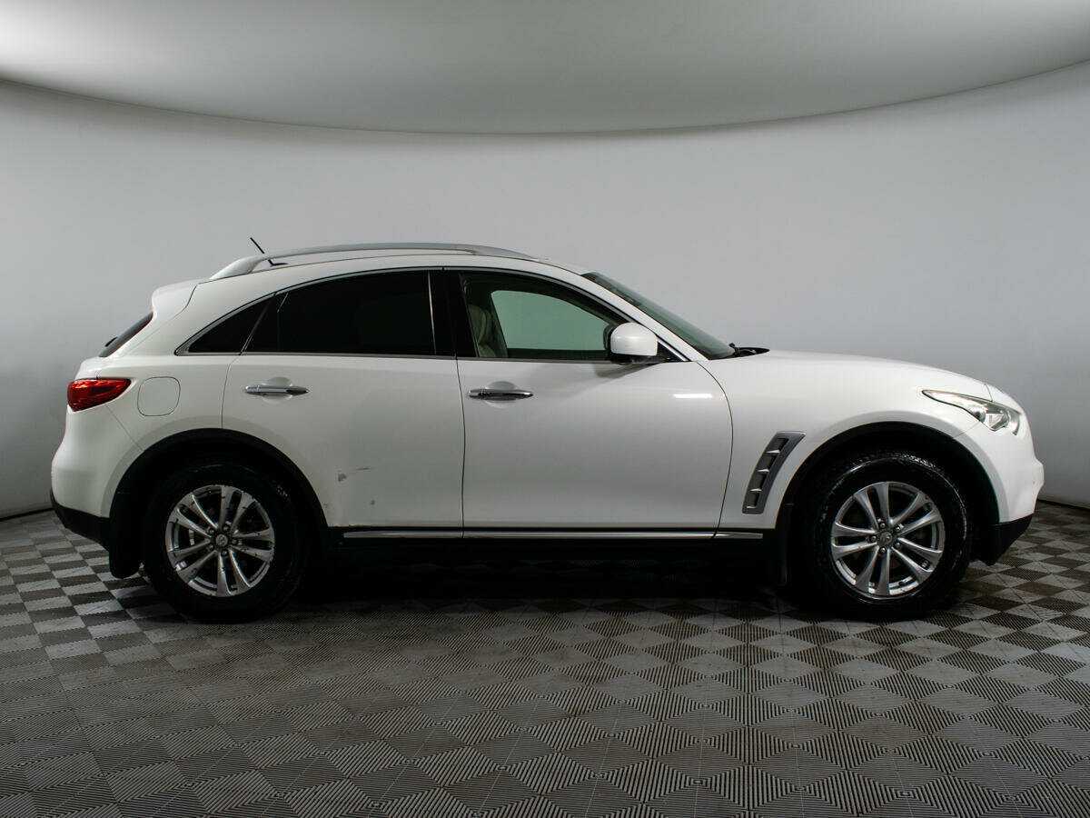 Купить Infiniti FX с пробегом. Фото: #2
