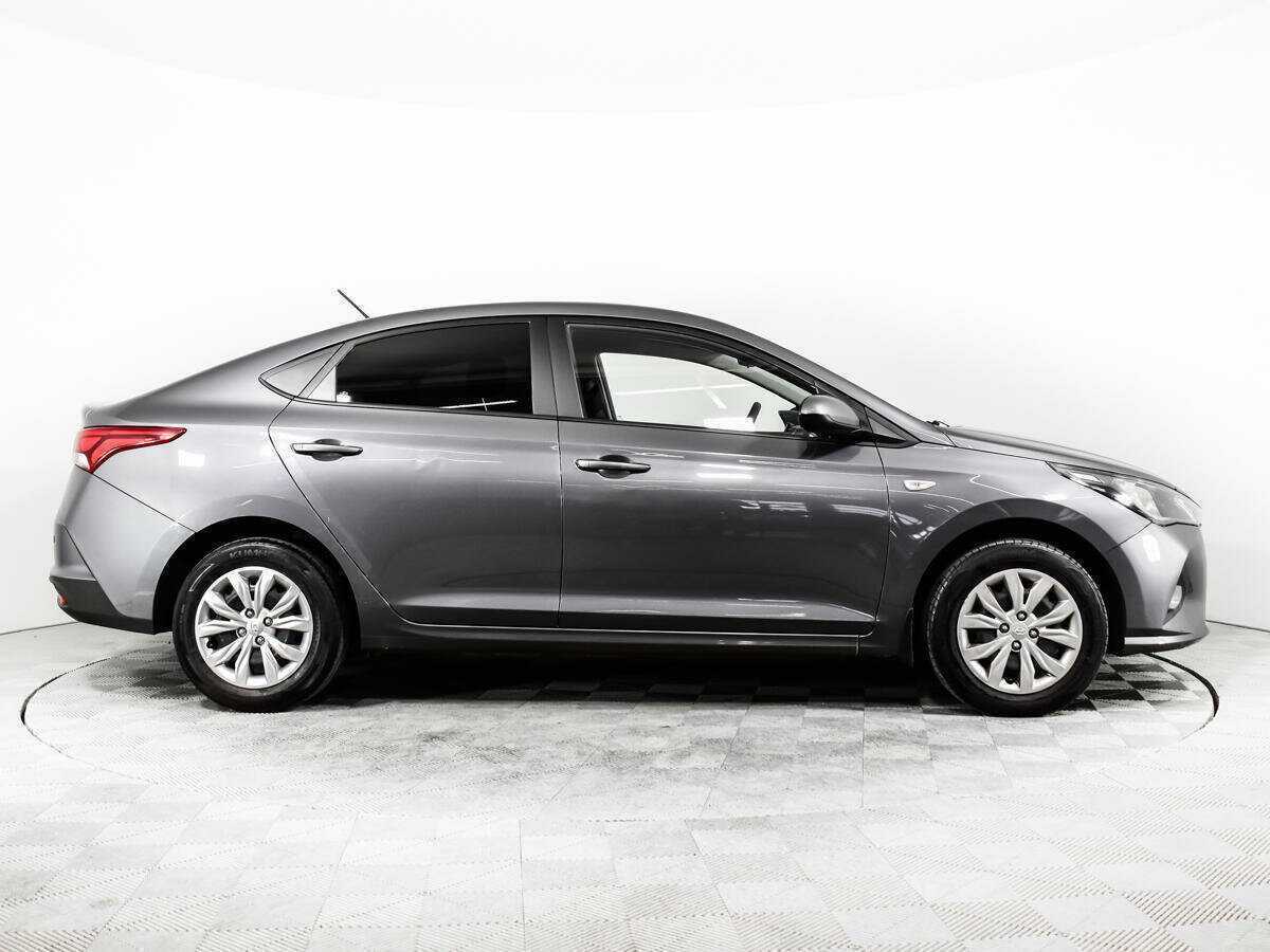Купить Hyundai Solaris с пробегом. Фото: #3