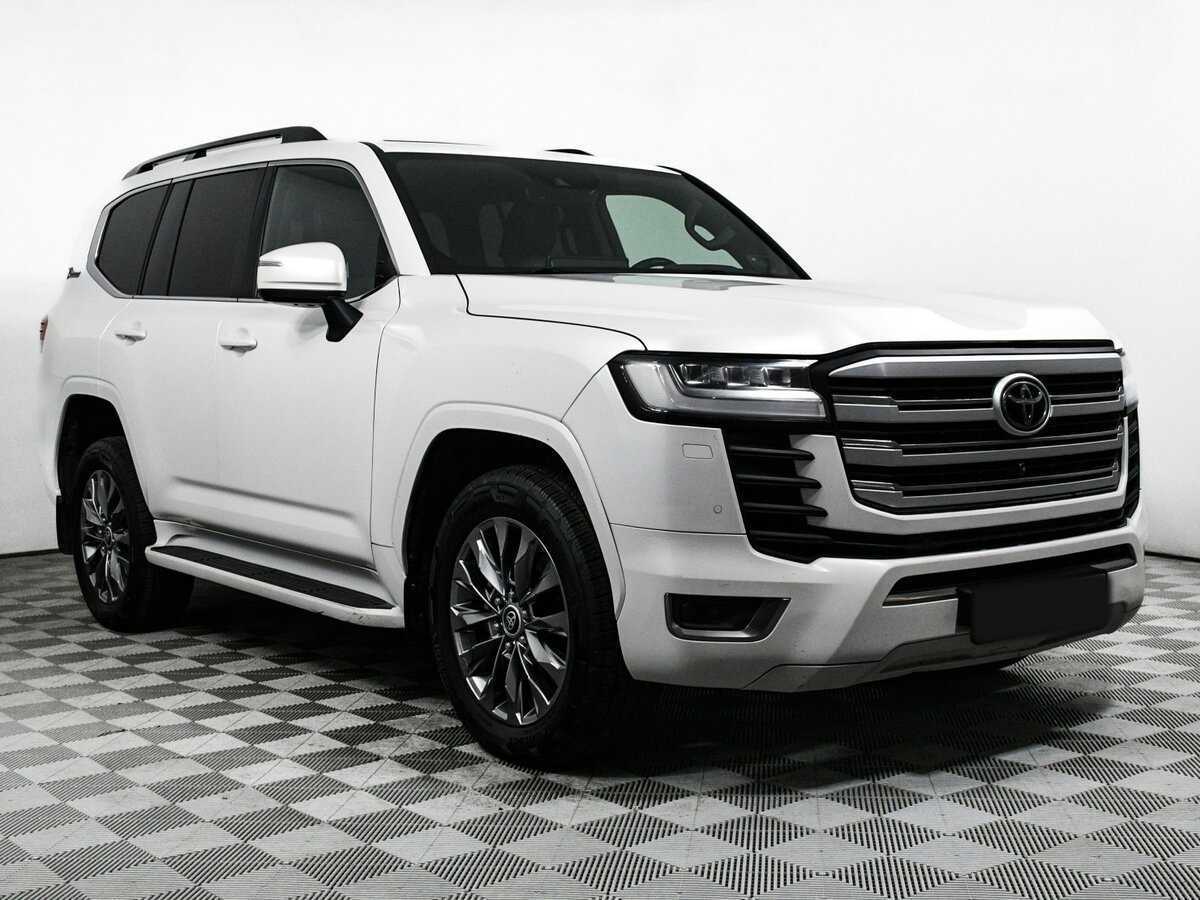 Купить Toyota Land Cruiser с пробегом. Фото: #2