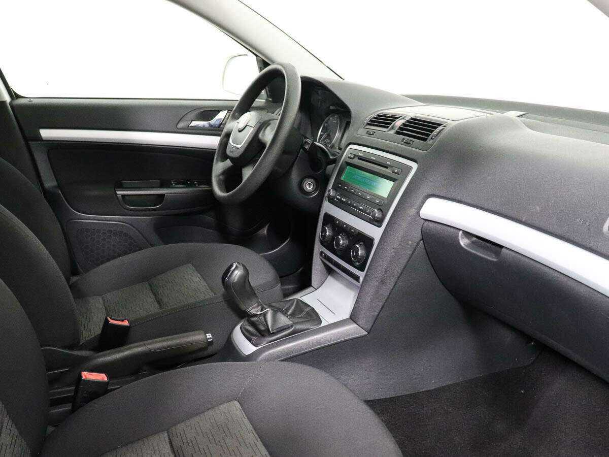 Купить Skoda Octavia с пробегом. Фото: #5
