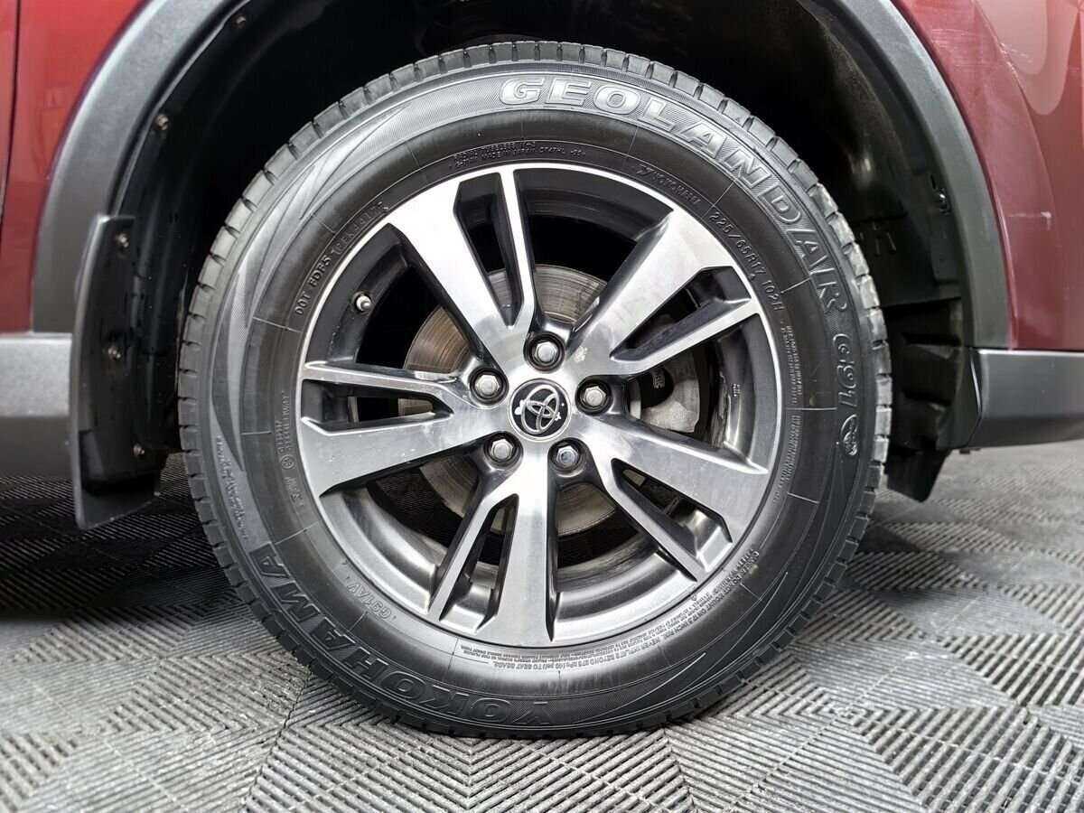 Купить Toyota RAV4 с пробегом. Фото: #16