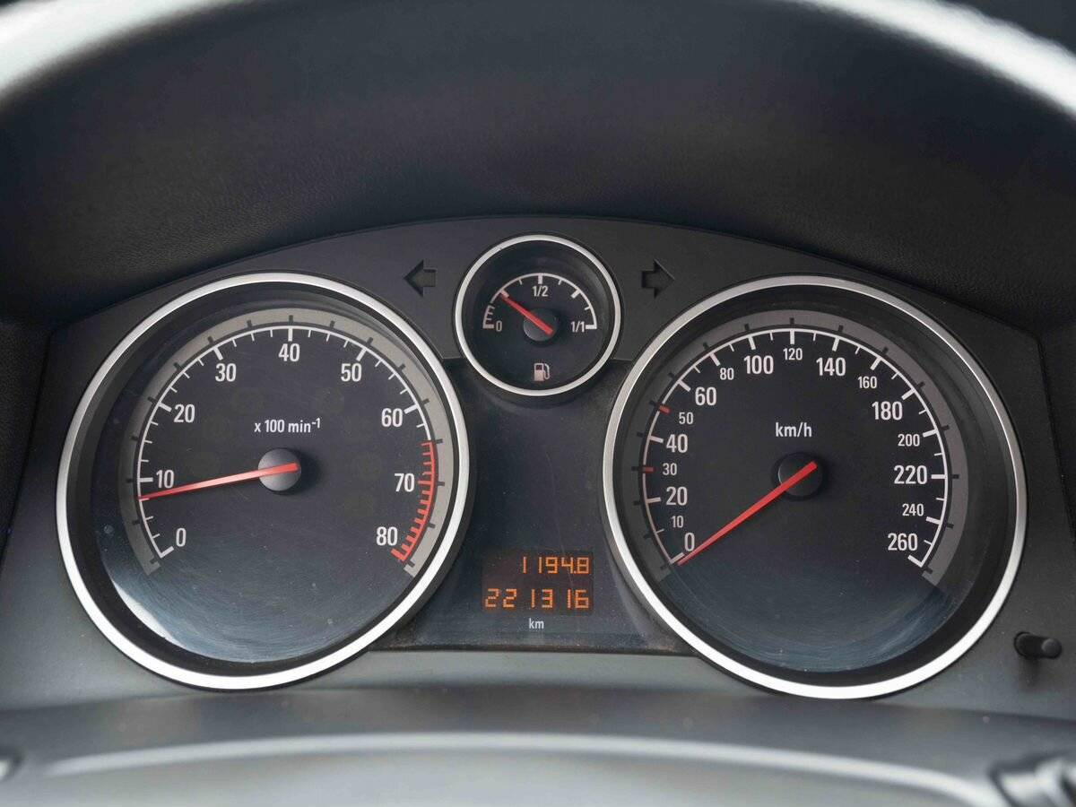 Купить Opel Astra с пробегом. Фото: #14