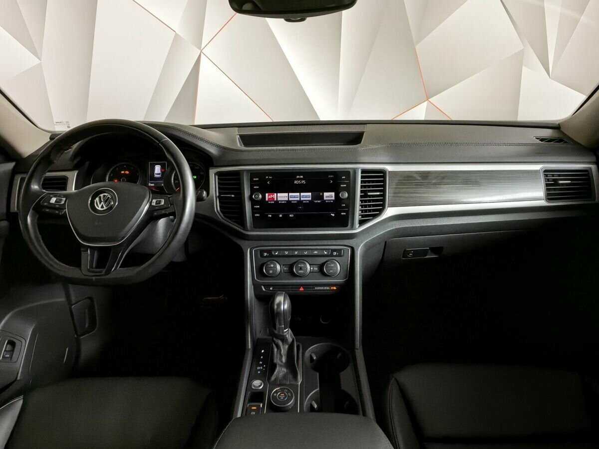 Купить Volkswagen Teramont с пробегом. Фото: #9
