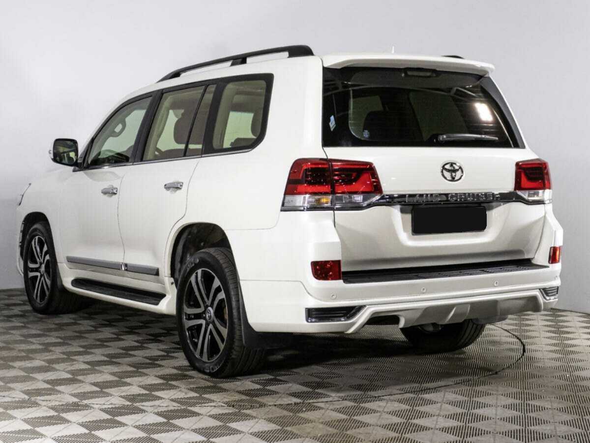 Купить Toyota Land Cruiser с пробегом. Фото: #6