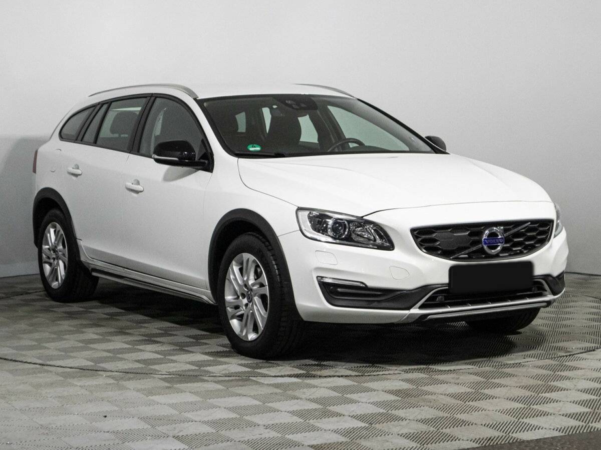 Купить Volvo V60 Cross Country с пробегом. Фото: #2