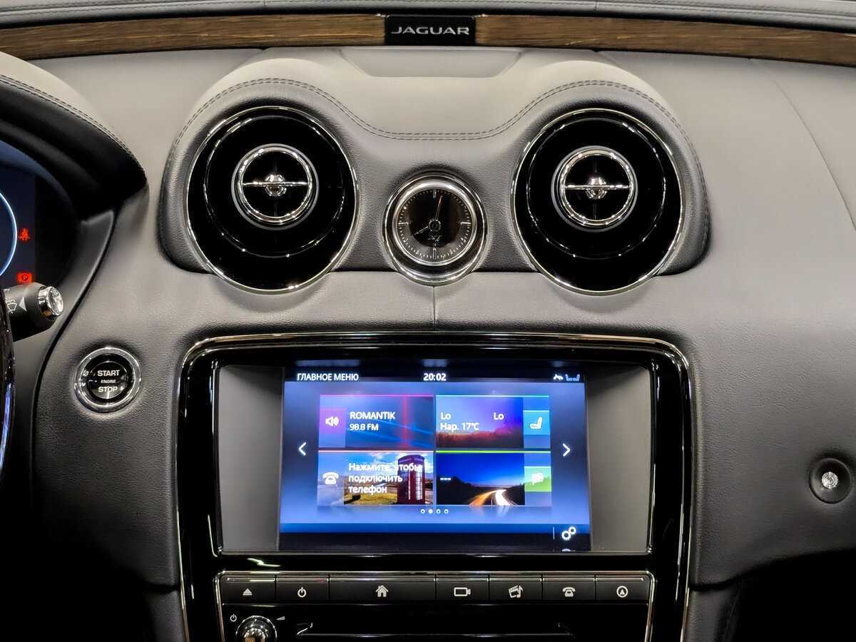 Купить Jaguar XJ с пробегом. Фото: #14